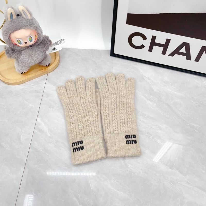 Miumiu Scarf Hat Gloves dx (161)