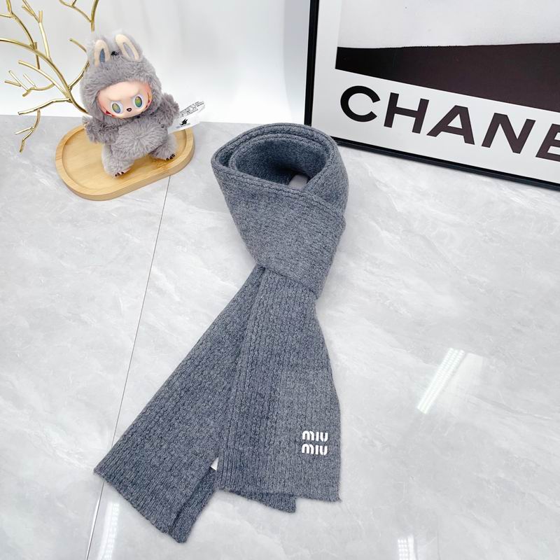 Miumiu Scarf Hat Gloves dx (173)