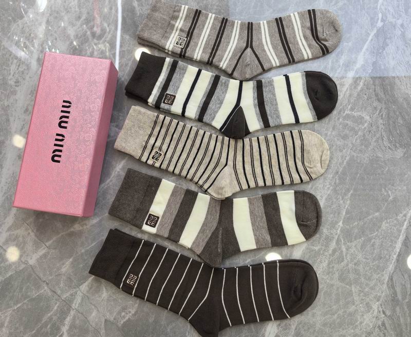 Miumiu Socks (2)