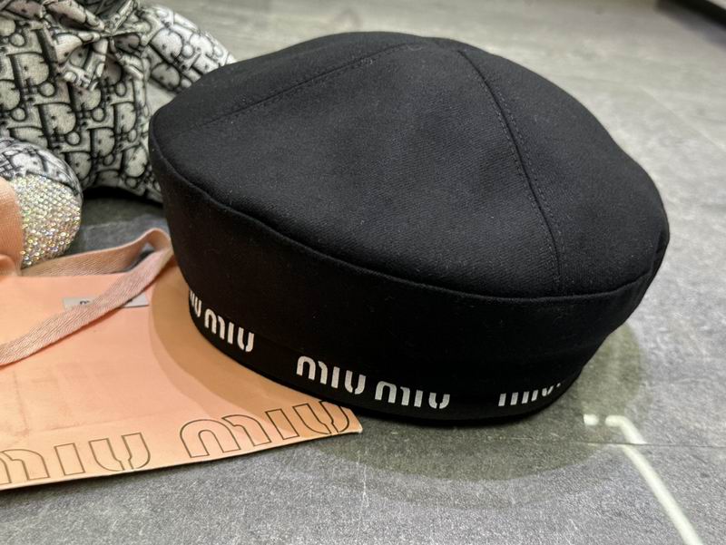 Miumiu beret dx (72)
