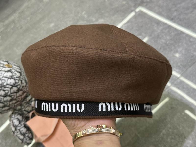 Miumiu beret dx (82)