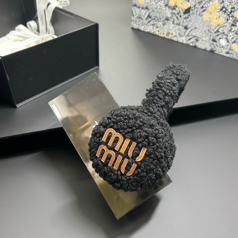 Miumiu earmuff dx (25)