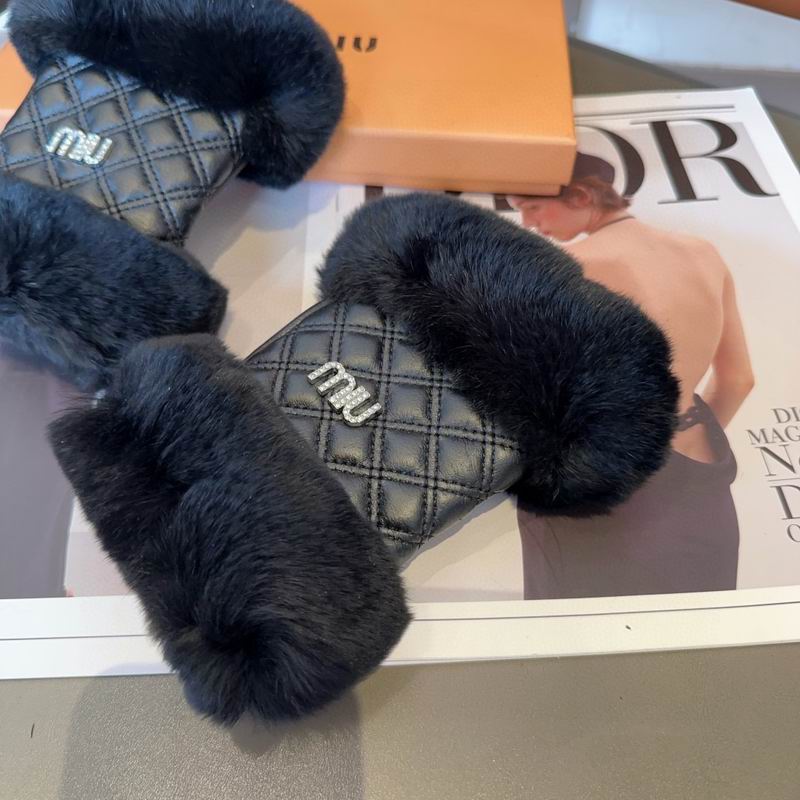 Miumiu gloves 33 (2)