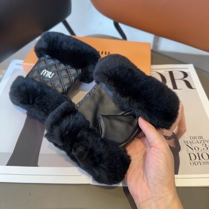 Miumiu gloves 33 (4)