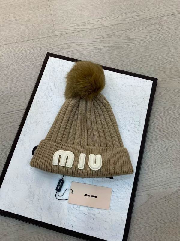 Miumiu hat (1945)
