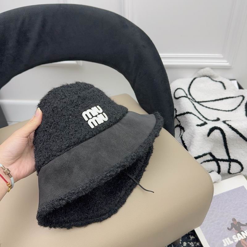 Miumiu hat (395)