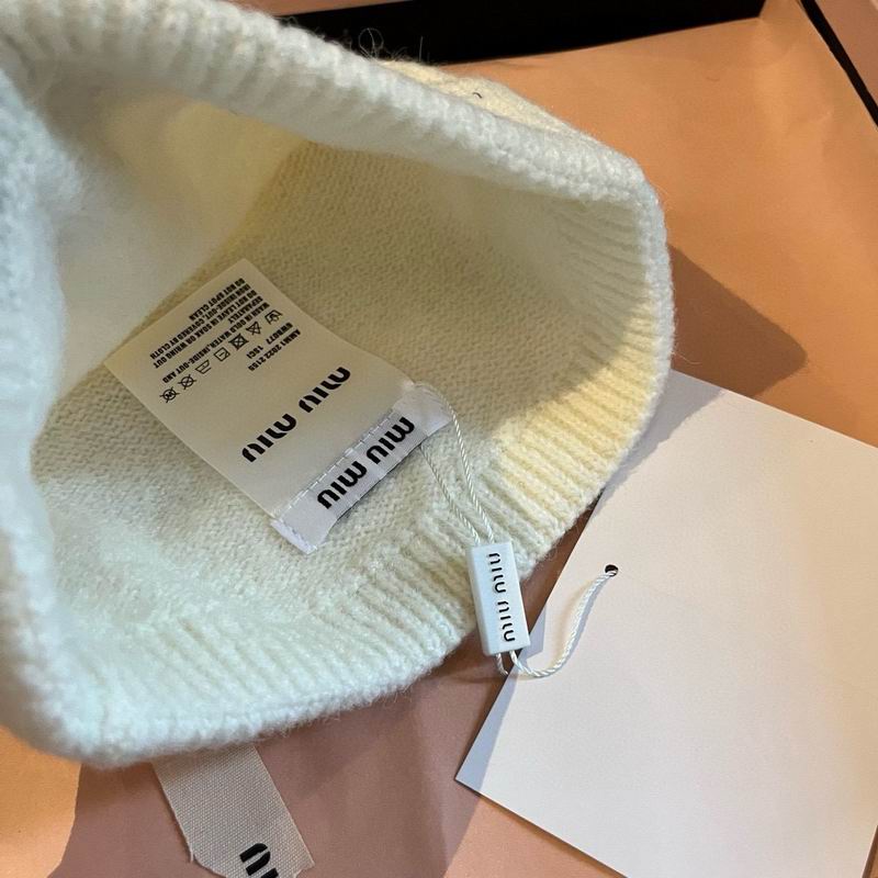 Miumiu hat (998)