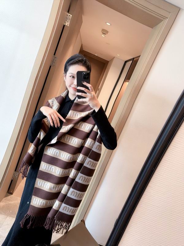 Miumiu scarf 50X180cm 100%羊毛 E01 (14)