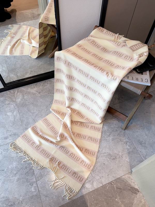 Miumiu scarf 50X180cm 100%羊毛 E01 (16)