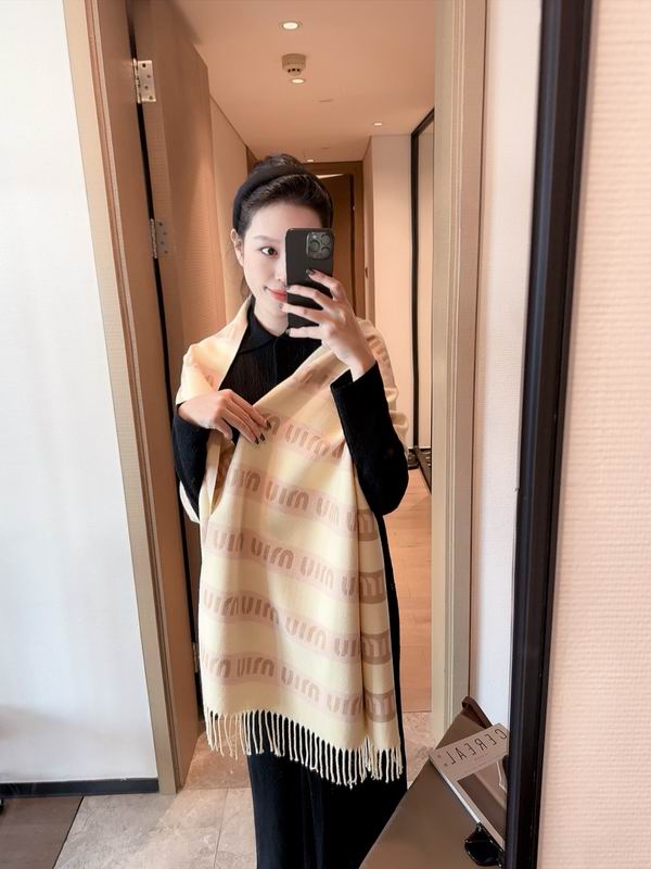 Miumiu scarf 50X180cm 100%羊毛 E01 (17)