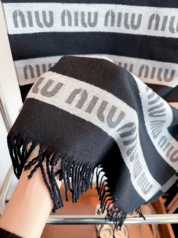 Miumiu scarf 50X180cm 100%羊毛 E01 (6)