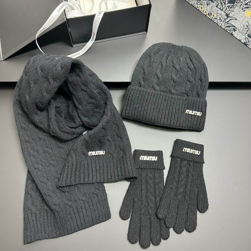 Miumiu scarf hat gloves dx (1)