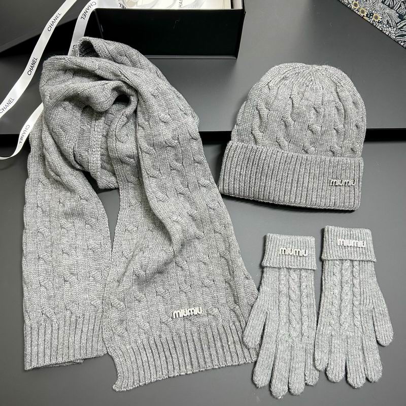 Miumiu scarf hat gloves dx (3)