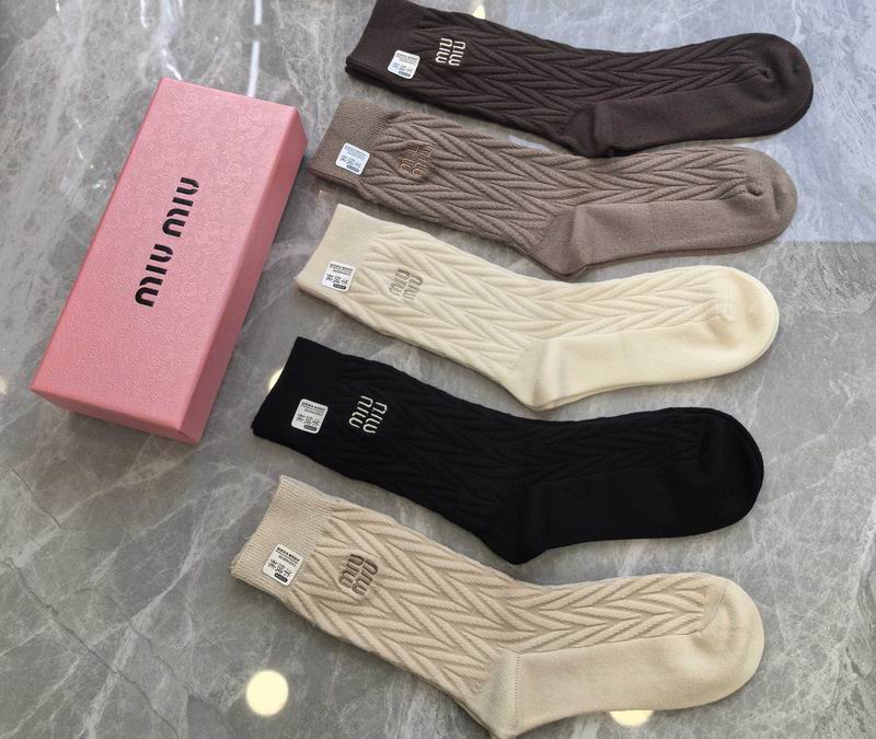 Miumiu socks (2)