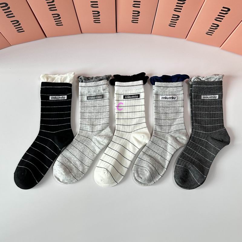 Miumiu socks (66)