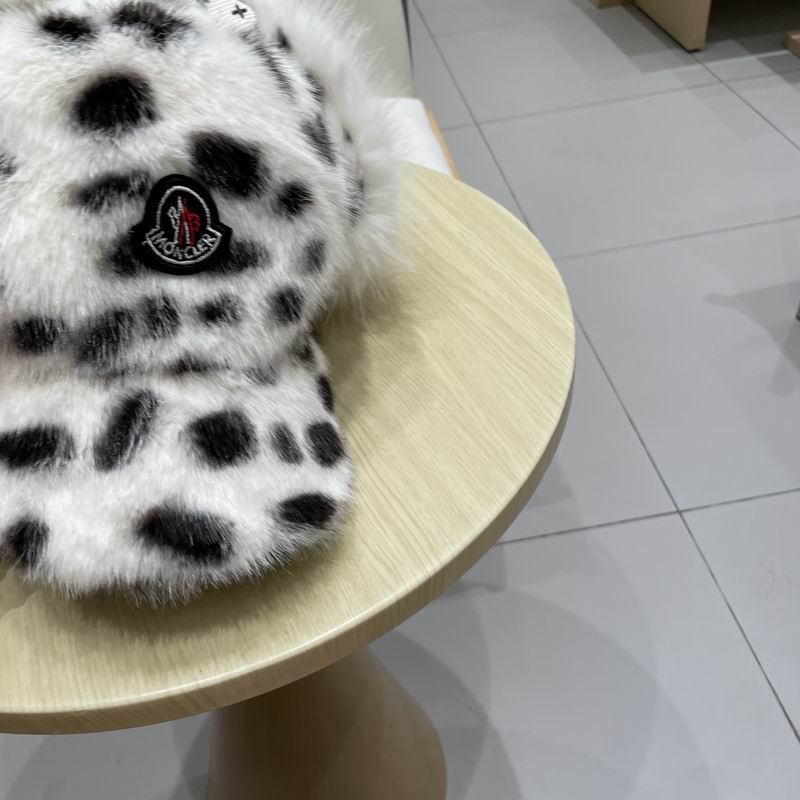 Moncler Cap (15)