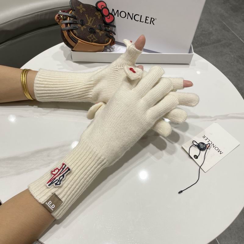 Moncler Gloves 120 (3)