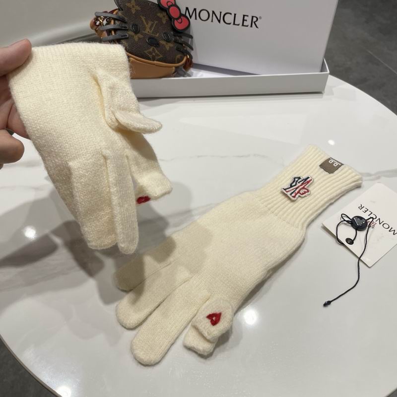 Moncler Gloves 120 (6)