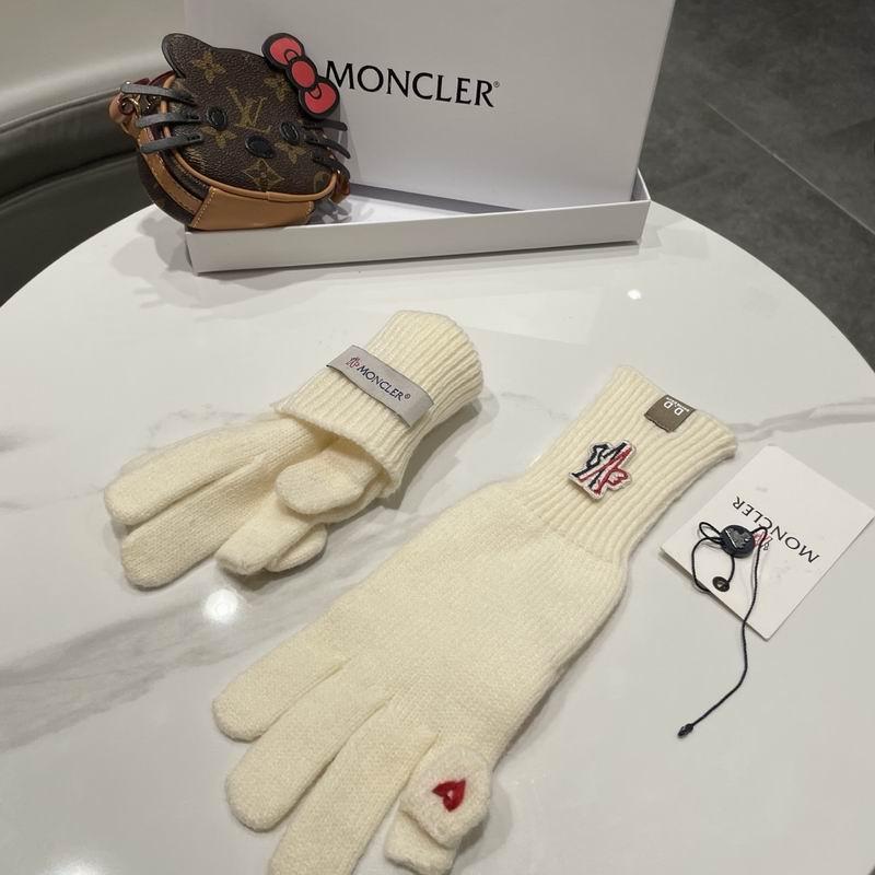Moncler Gloves 120 (7)