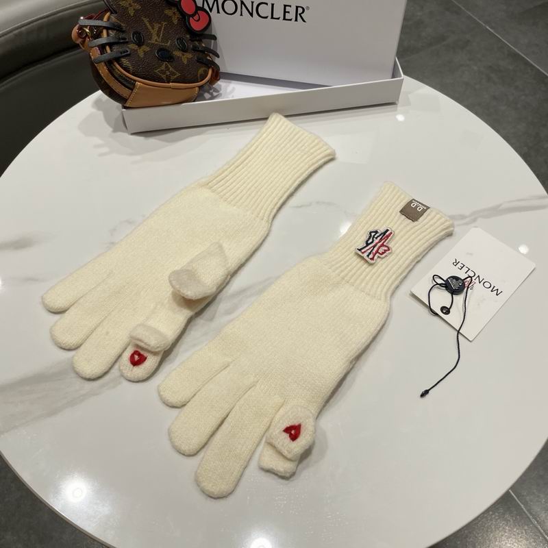 Moncler Gloves 120 (8)