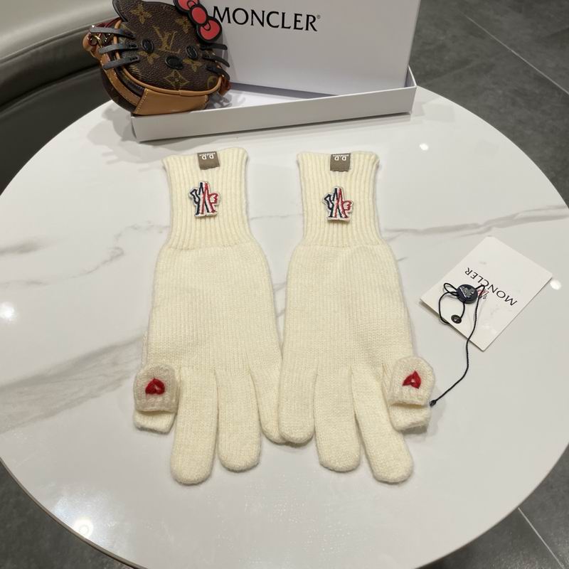 Moncler Gloves 120 (9)