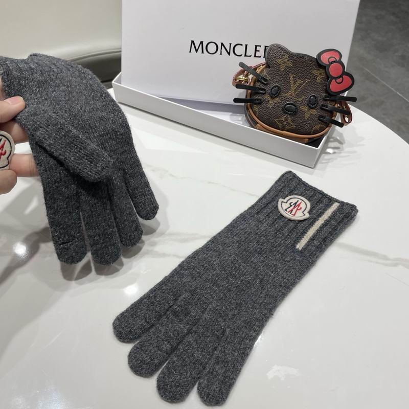 Moncler Gloves 135 (15)