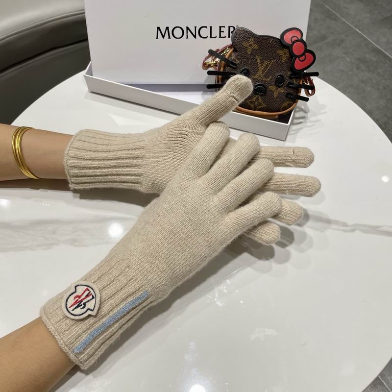 Moncler Gloves 135 (2)