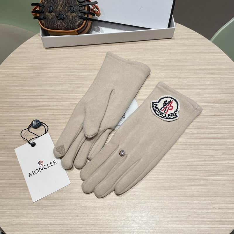 Moncler Gloves 179 (9)