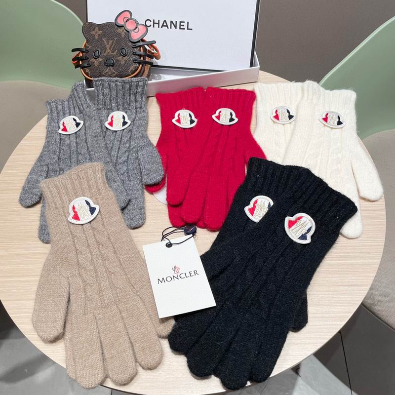 Moncler Gloves 181 (5)
