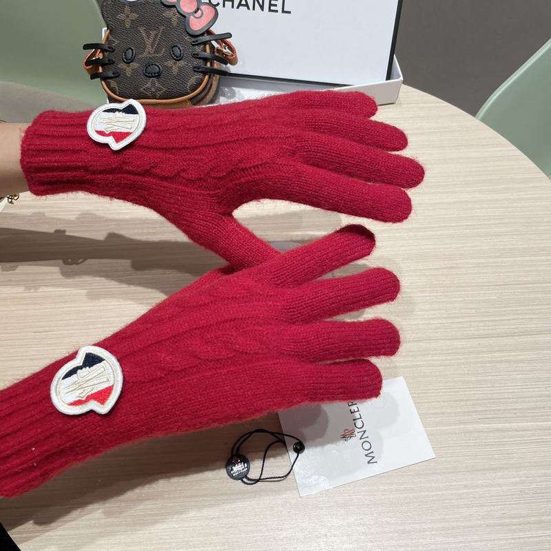 Moncler Gloves 181 (7)