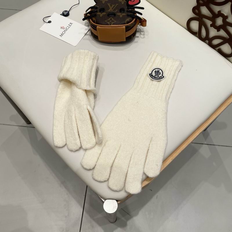 Moncler Gloves 45 (17)