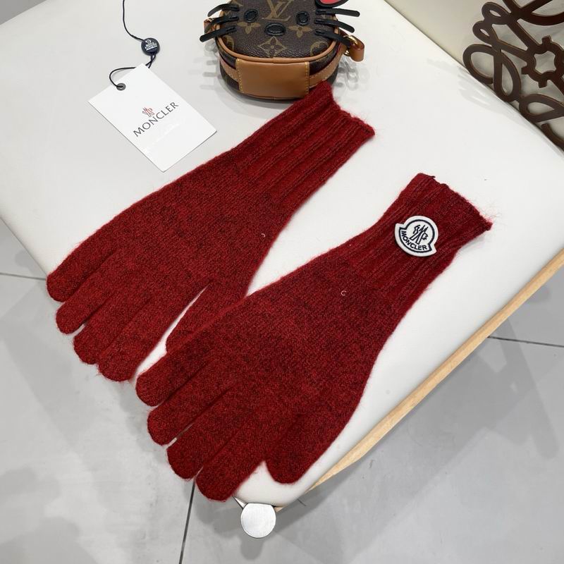 Moncler Gloves 45 (35)