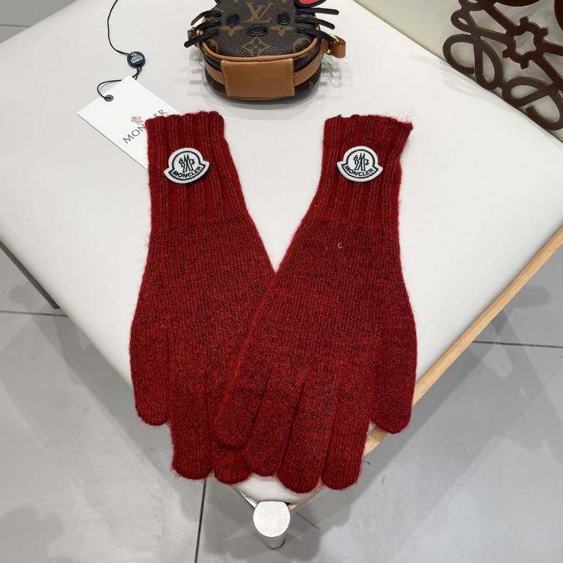 Moncler Gloves 45 (36)