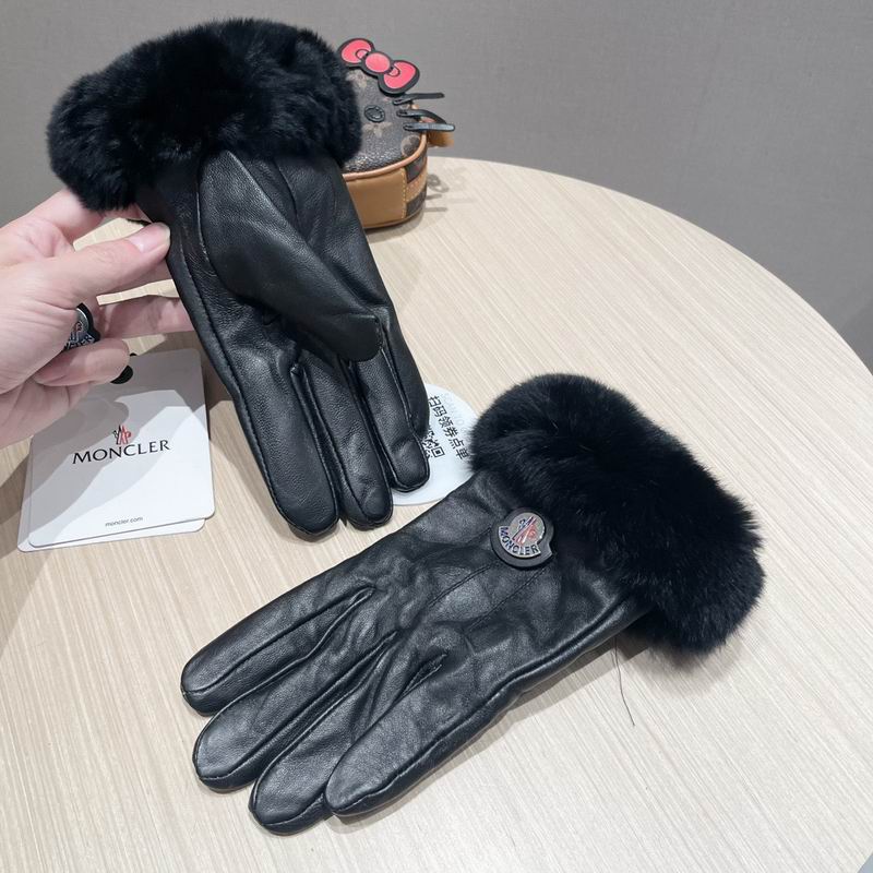 Moncler Gloves 52 (1)