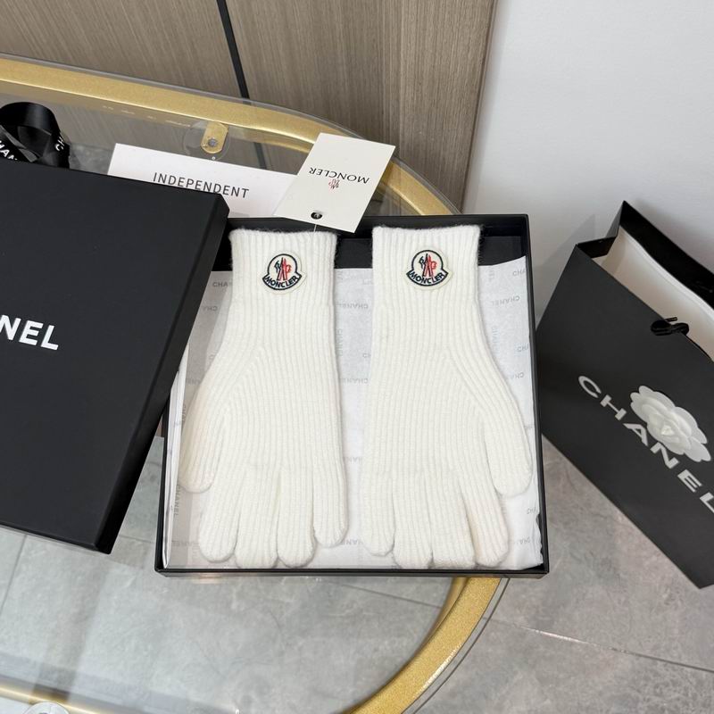 Moncler Gloves 87 (16)