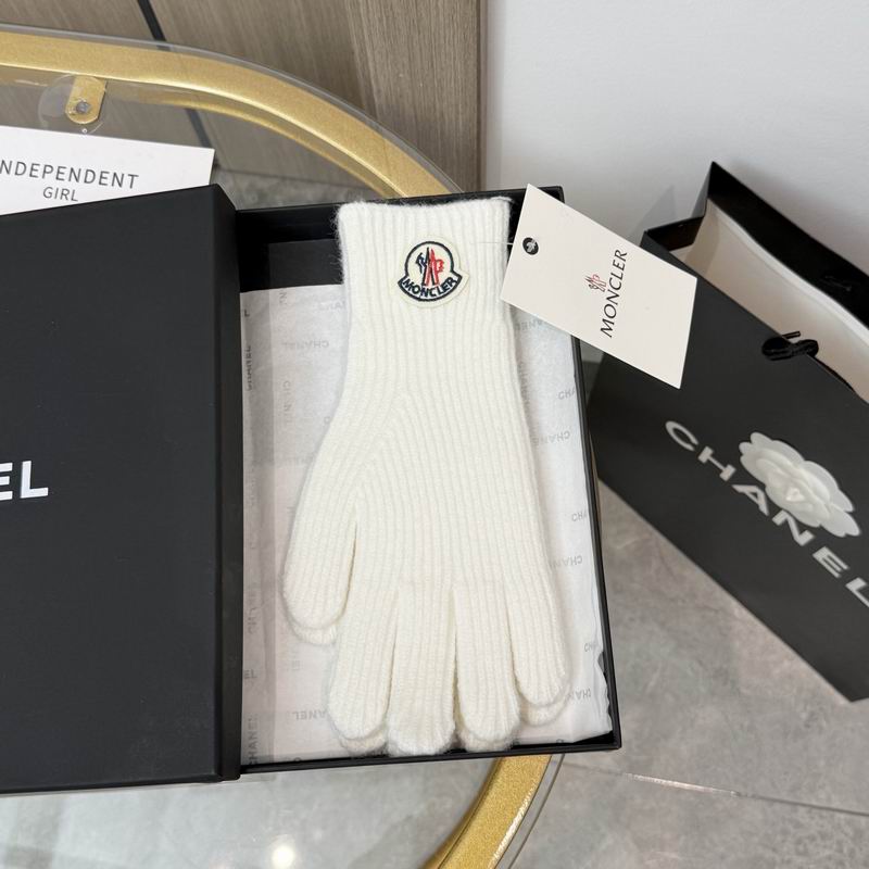Moncler Gloves 87 (18)