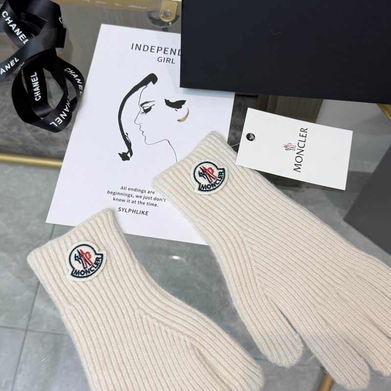Moncler Gloves 87 (29)