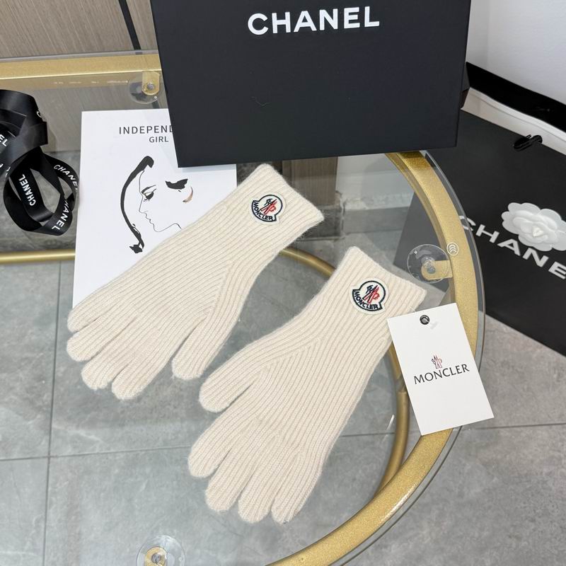 Moncler Gloves 87 (31)