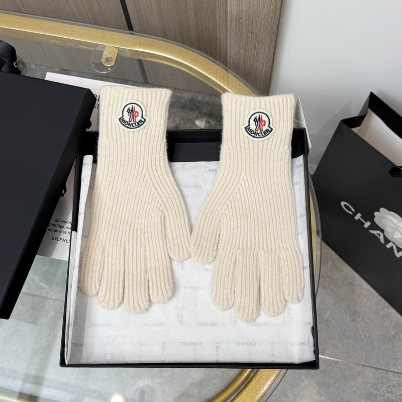 Moncler Gloves 87 (33)