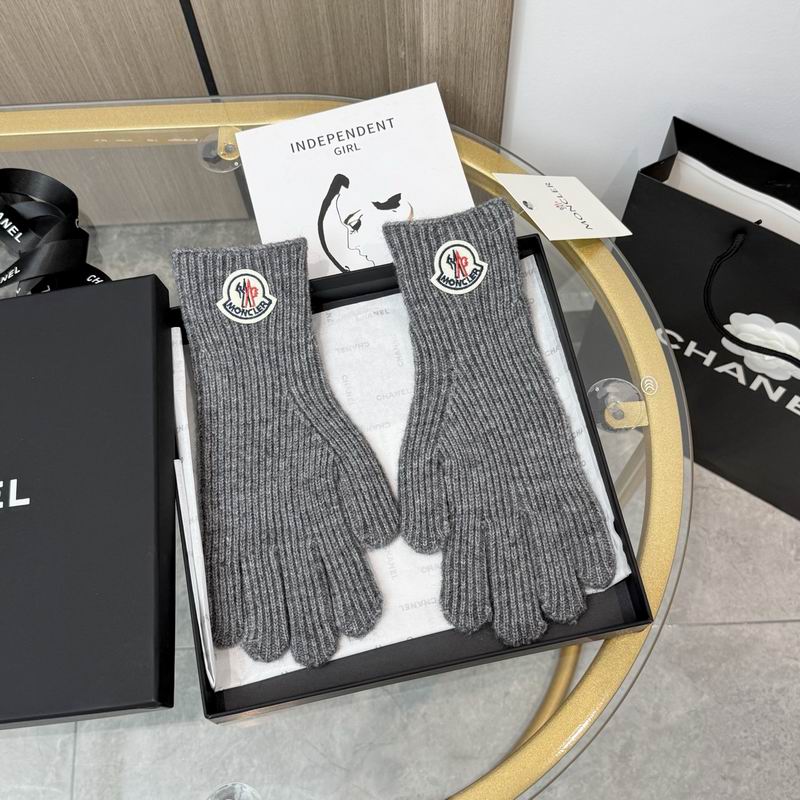 Moncler Gloves 87 (7)