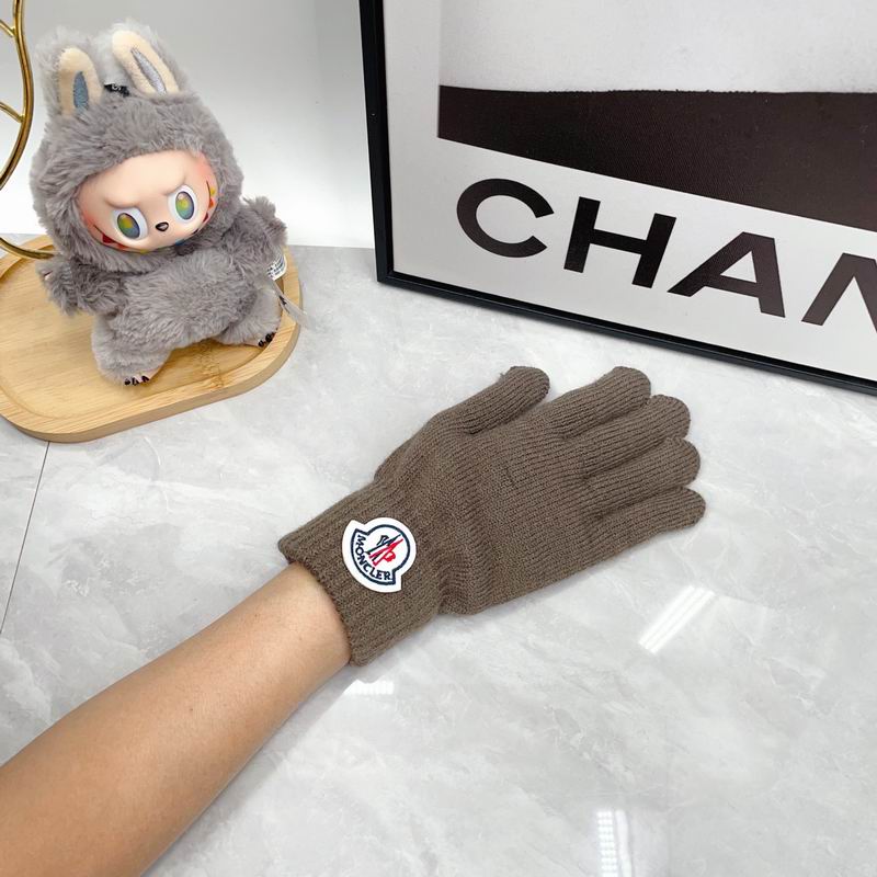 Moncler Gloves dx (104)