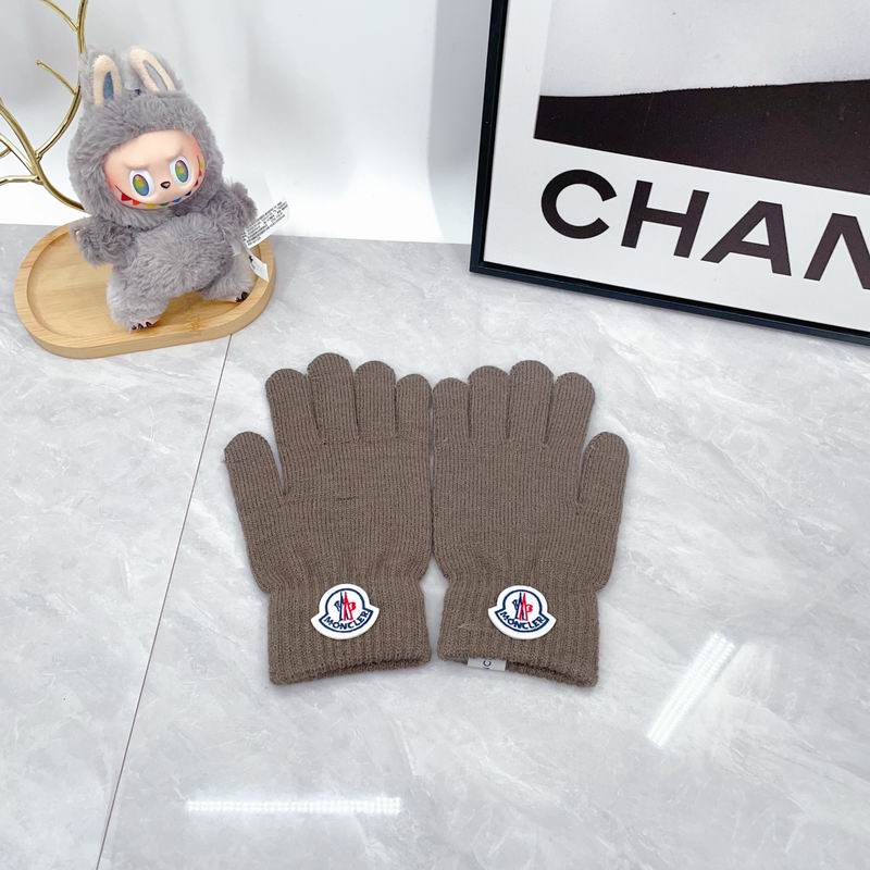Moncler Gloves dx (105)