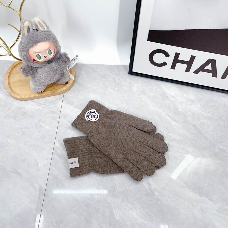 Moncler Gloves dx (108)