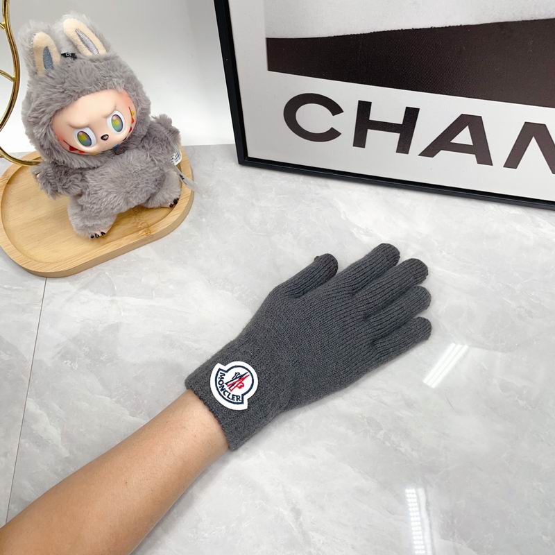 Moncler Gloves dx (86)