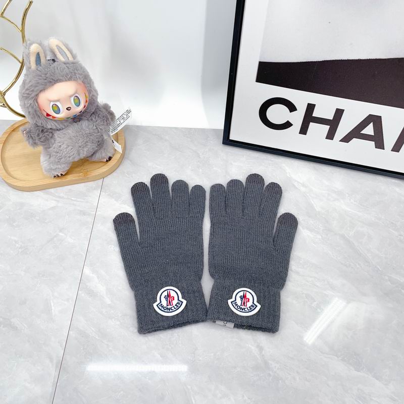 Moncler Gloves dx (87)