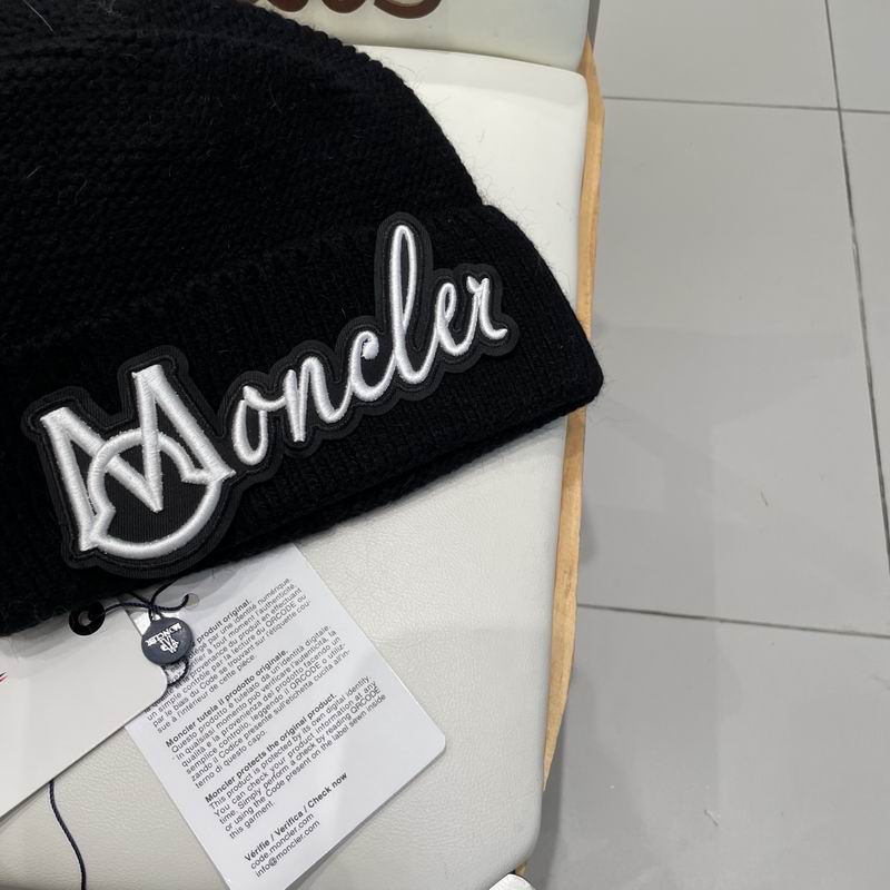Moncler Hat (1350)