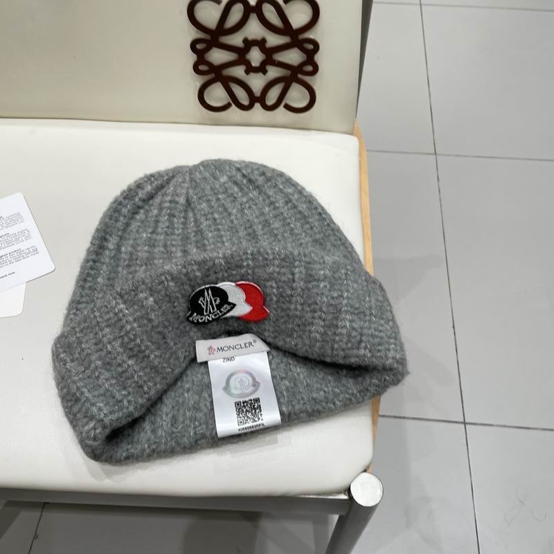 Moncler Hat (136)