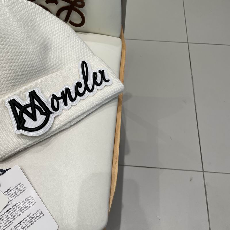 Moncler Hat (1377)