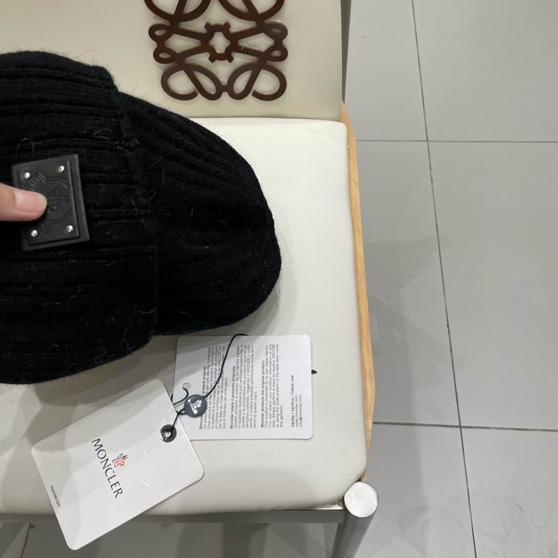 Moncler Hat (184)