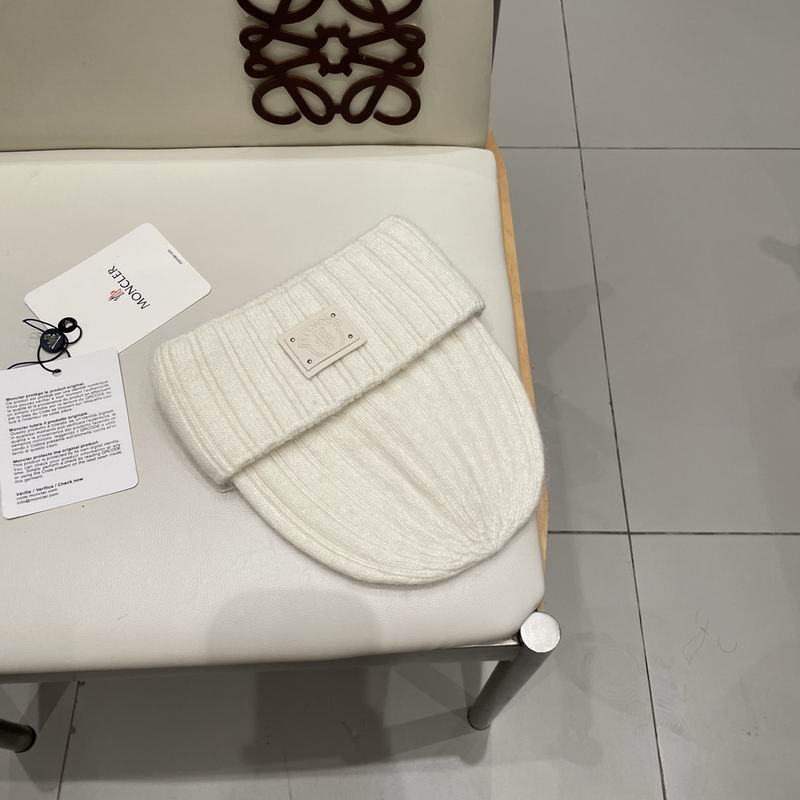 Moncler Hat (200)